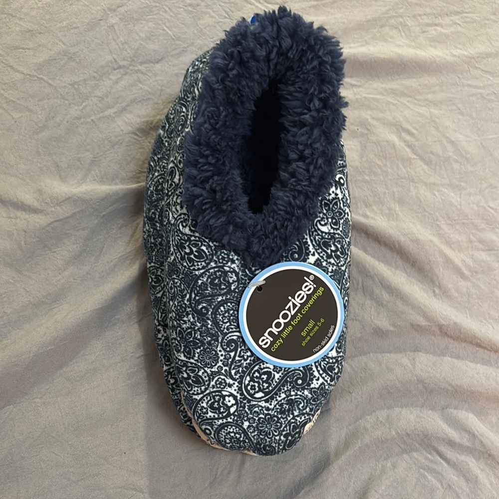 snoozies! Blue Cozy Indoor Slippers with Plush Lining